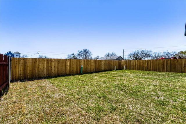 406 E Carrie Manor ST, Manor, TX 78653