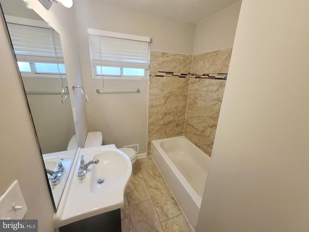 Image 23 of property listing at 116 CEDAR HILL RD, Brooklyn Park, MD 21225