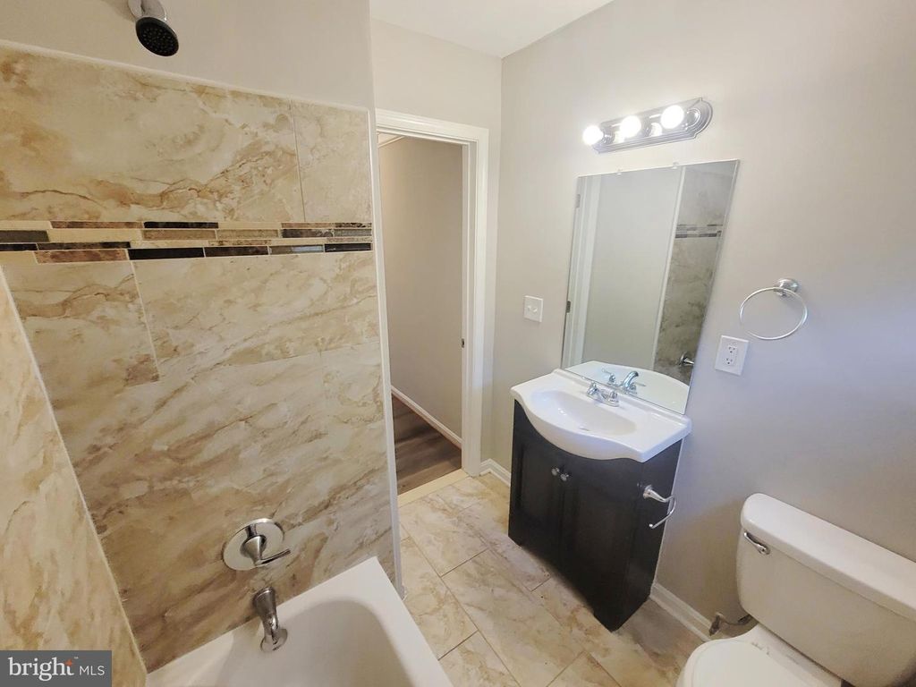 Image 24 of property listing at 116 CEDAR HILL RD, Brooklyn Park, MD 21225