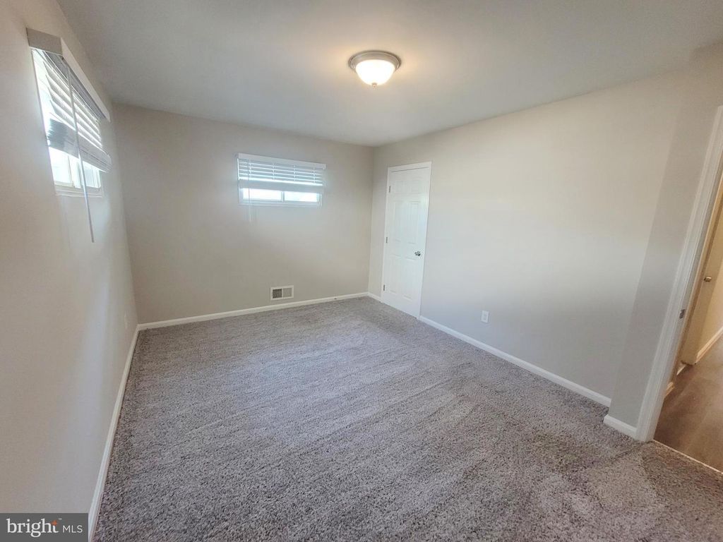 Image 28 of property listing at 116 CEDAR HILL RD, Brooklyn Park, MD 21225