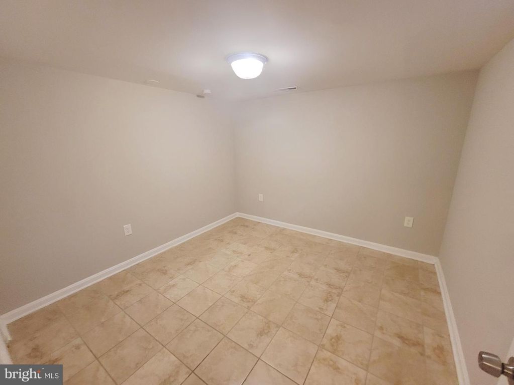 Image 34 of property listing at 116 CEDAR HILL RD, Brooklyn Park, MD 21225