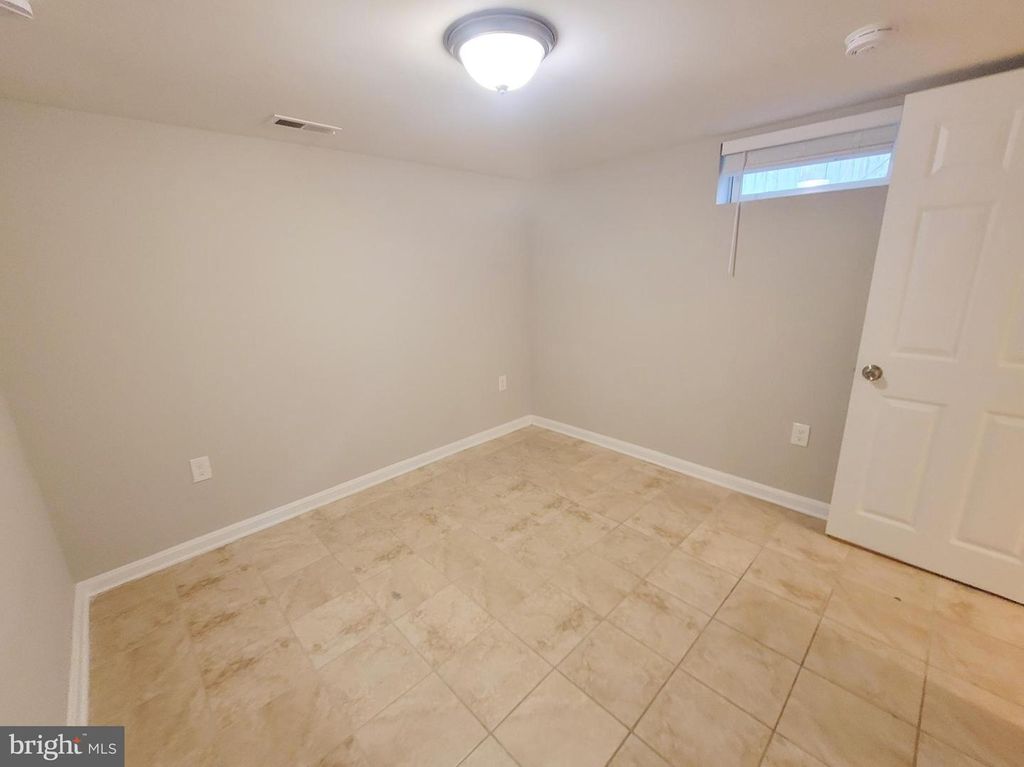 Image 35 of property listing at 116 CEDAR HILL RD, Brooklyn Park, MD 21225