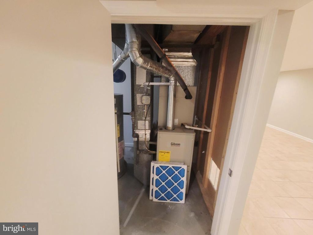 Image 43 of property listing at 116 CEDAR HILL RD, Brooklyn Park, MD 21225