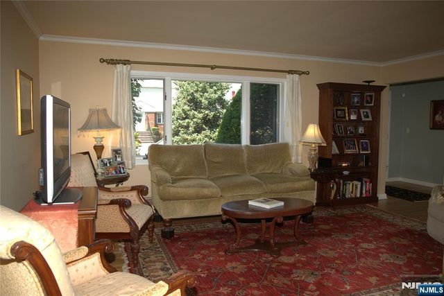 745 Sanford Street, Teaneck, NJ 07666