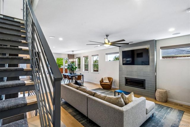 827 Eudora Street, Denver, CO 80220