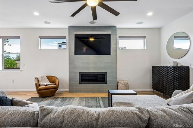 827 Eudora Street, Denver, CO 80220
