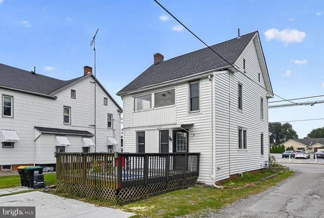 615 FREDERICK ST, Hanover, PA 17331