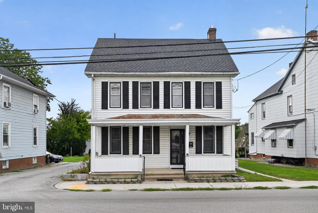 615 FREDERICK ST, Hanover, PA 17331