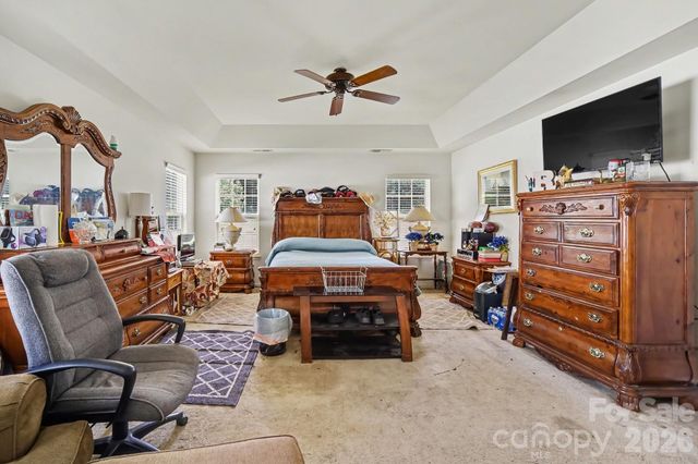 6900 Daisy Bee Court, Charlotte, NC 28126