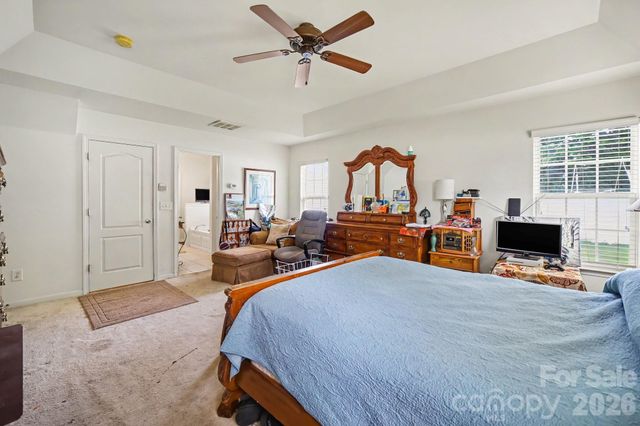 6900 Daisy Bee Court, Charlotte, NC 28126