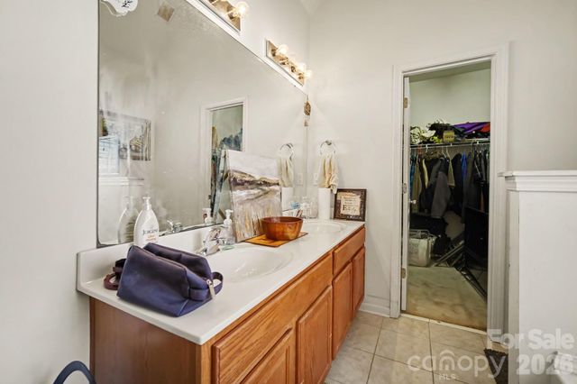 6900 Daisy Bee Court, Charlotte, NC 28126