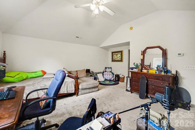 6900 Daisy Bee Court, Charlotte, NC 28126