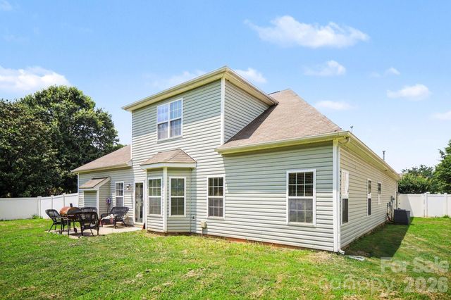 6900 Daisy Bee Court, Charlotte, NC 28126