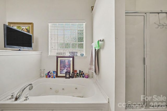 6900 Daisy Bee Court, Charlotte, NC 28126