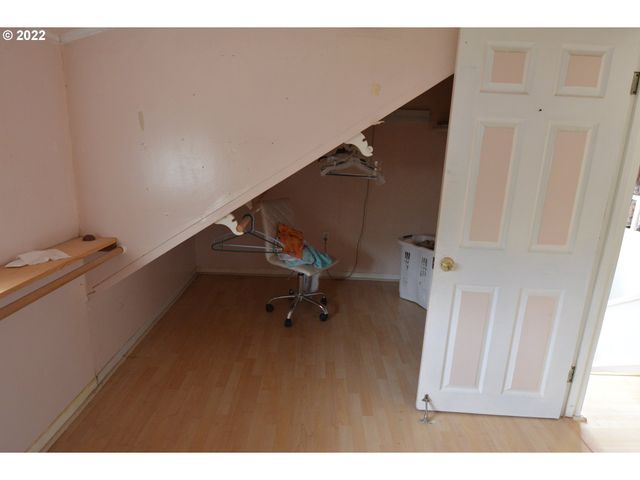 5938 Ne 57TH Ave, Portland, OR 97218