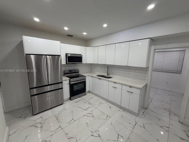 345 SW 49th Ave, Miami, FL 33134