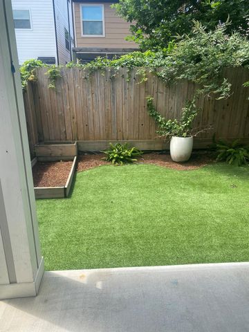 5321 Egbert Street, Houston, TX 77007