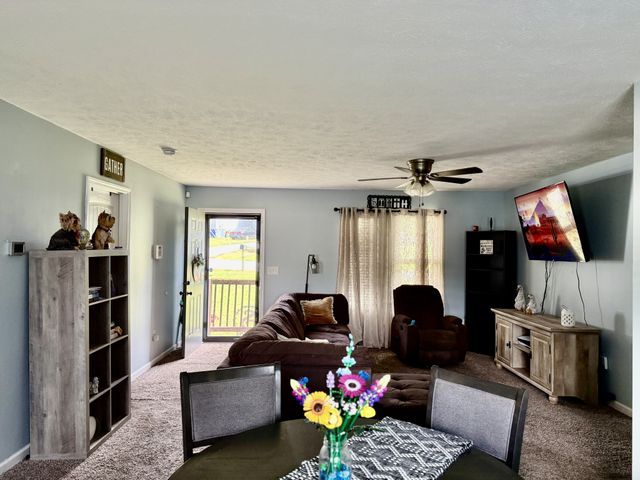 115 Nutmeg Dr, Shelbyville, TN 37160