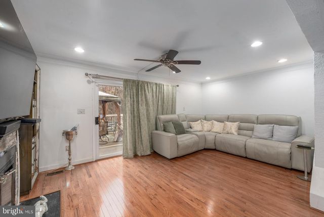 3859 TWIN LAKES CT, Baltimore, MD 21244