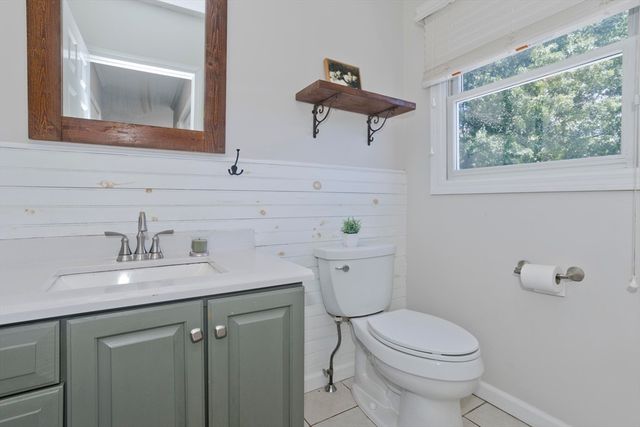 26 Laro Rd, Southwick, MA 01077