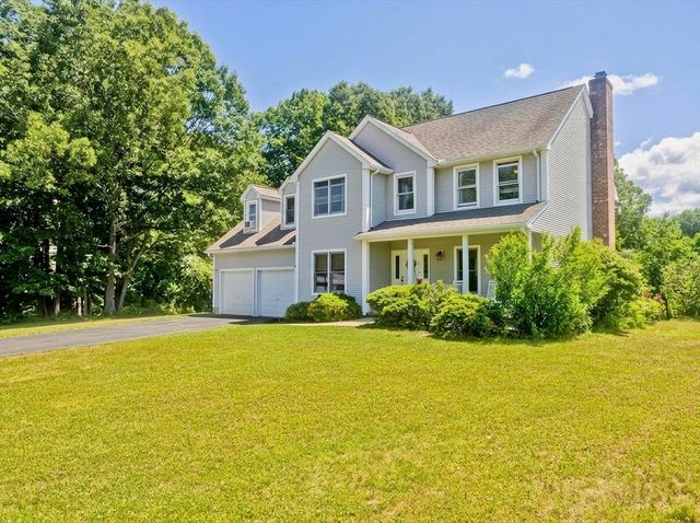 26 Laro Rd, Southwick, MA 01077