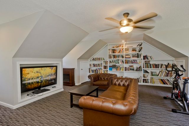 26 Laro Rd, Southwick, MA 01077