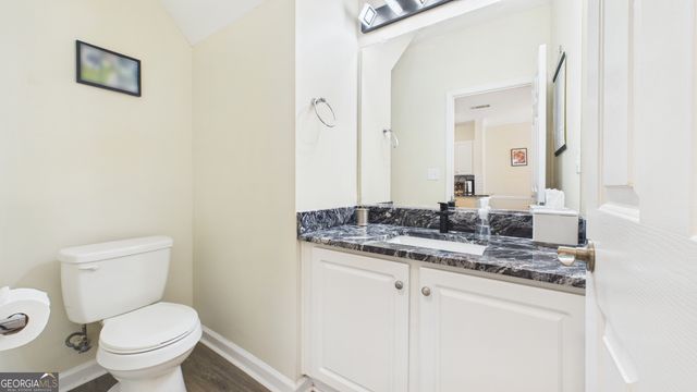 230 Amal Drive SW 202, Atlanta, GA 30315
