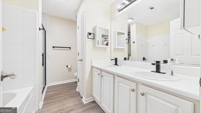 230 Amal Drive SW 202, Atlanta, GA 30315