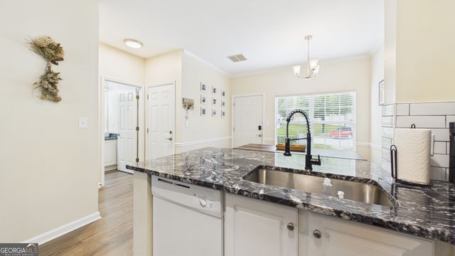 230 Amal Drive SW 202, Atlanta, GA 30315