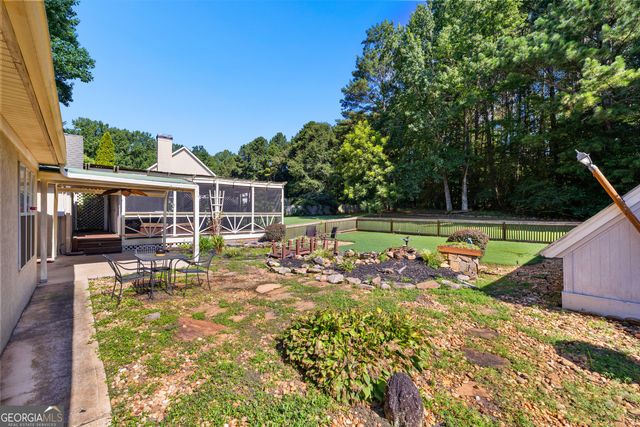 368 Crescent Drive, Newnan, GA 30265