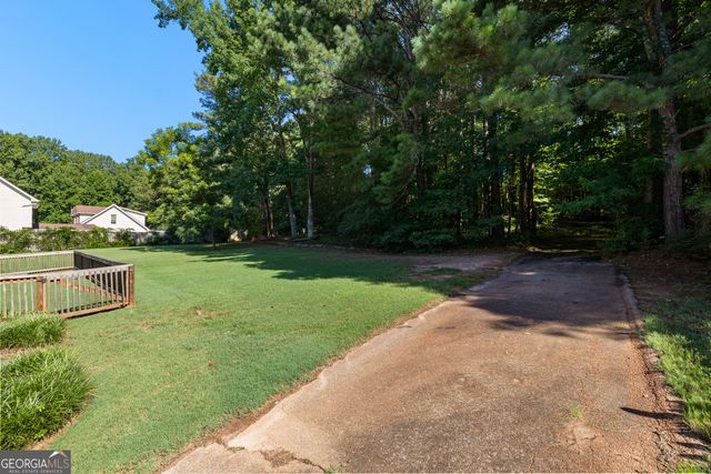 368 Crescent Drive, Newnan, GA 30265