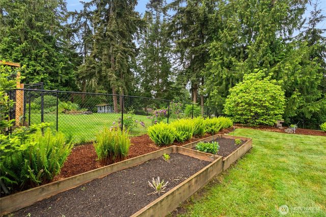 21829 Virginia Place NE, Kingston, WA 98346