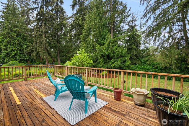 21829 Virginia Place NE, Kingston, WA 98346