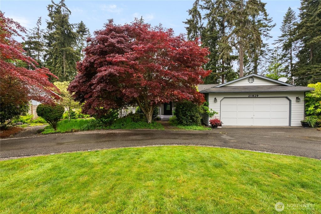 21829 Virginia Place NE, Kingston, WA 98346