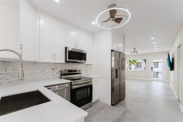 4201 Indian Creek Dr 9, Miami Beach, FL 33140