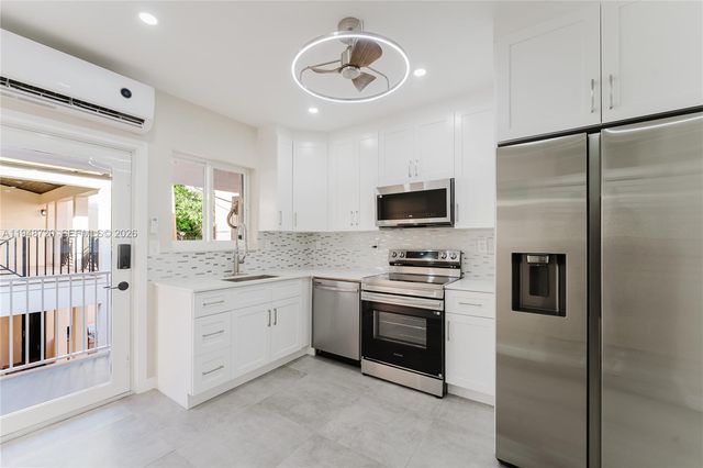 4201 Indian Creek Dr 9, Miami Beach, FL 33140