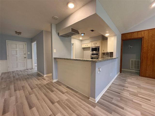 422 Gamewood Drive, Spring, TX 77386