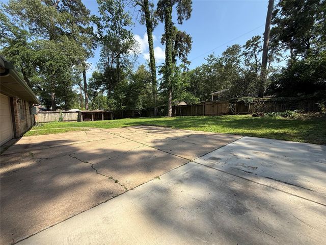 422 Gamewood Drive, Spring, TX 77386
