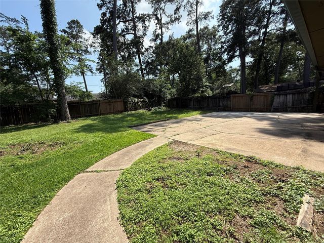 422 Gamewood Drive, Spring, TX 77386