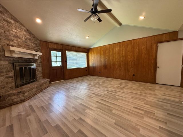 422 Gamewood Drive, Spring, TX 77386