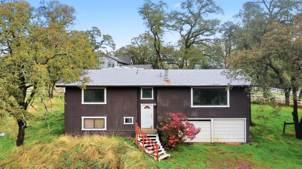 12880 Mount Echo Dr, Ione, CA 95640