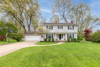 1738 Greenbriar Drive, Portage City, MI 49024