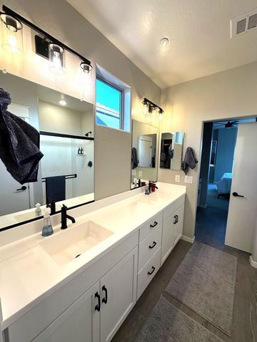 300 N Gila Springs Boulevard Unit 110, Chandler, AZ 85226