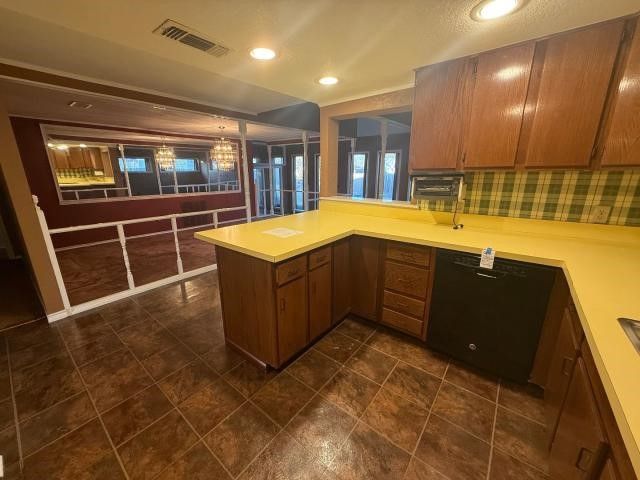 808 Flamingo Road, Granbury, TX 76049