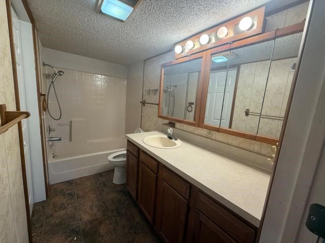 808 Flamingo Road, Granbury, TX 76049