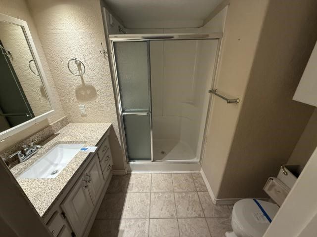 808 Flamingo Road, Granbury, TX 76049