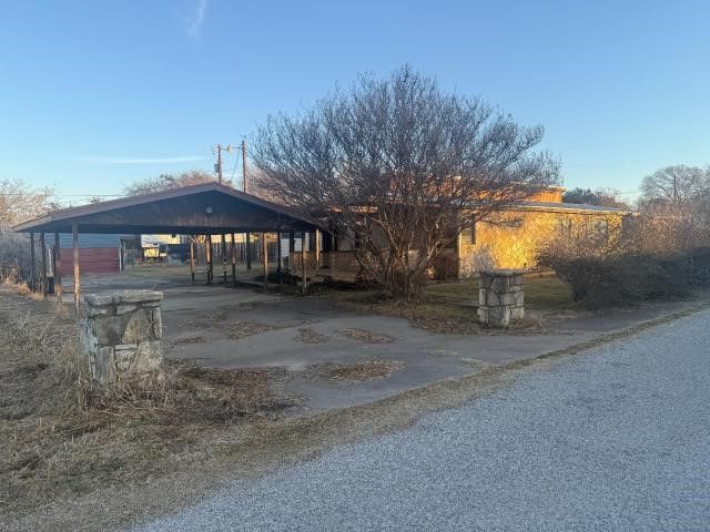 808 Flamingo Road, Granbury, TX 76049