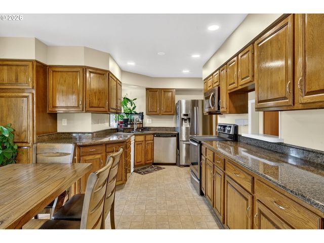 14530 Ne KNOTT Ct, Portland, OR 97230