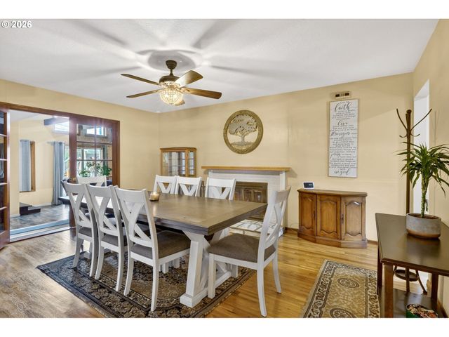 14530 Ne KNOTT Ct, Portland, OR 97230