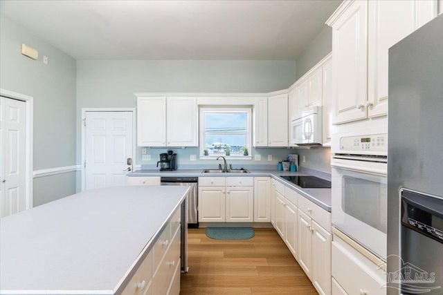 7625 Gulf Blvd, Navarre Beach, FL 32566